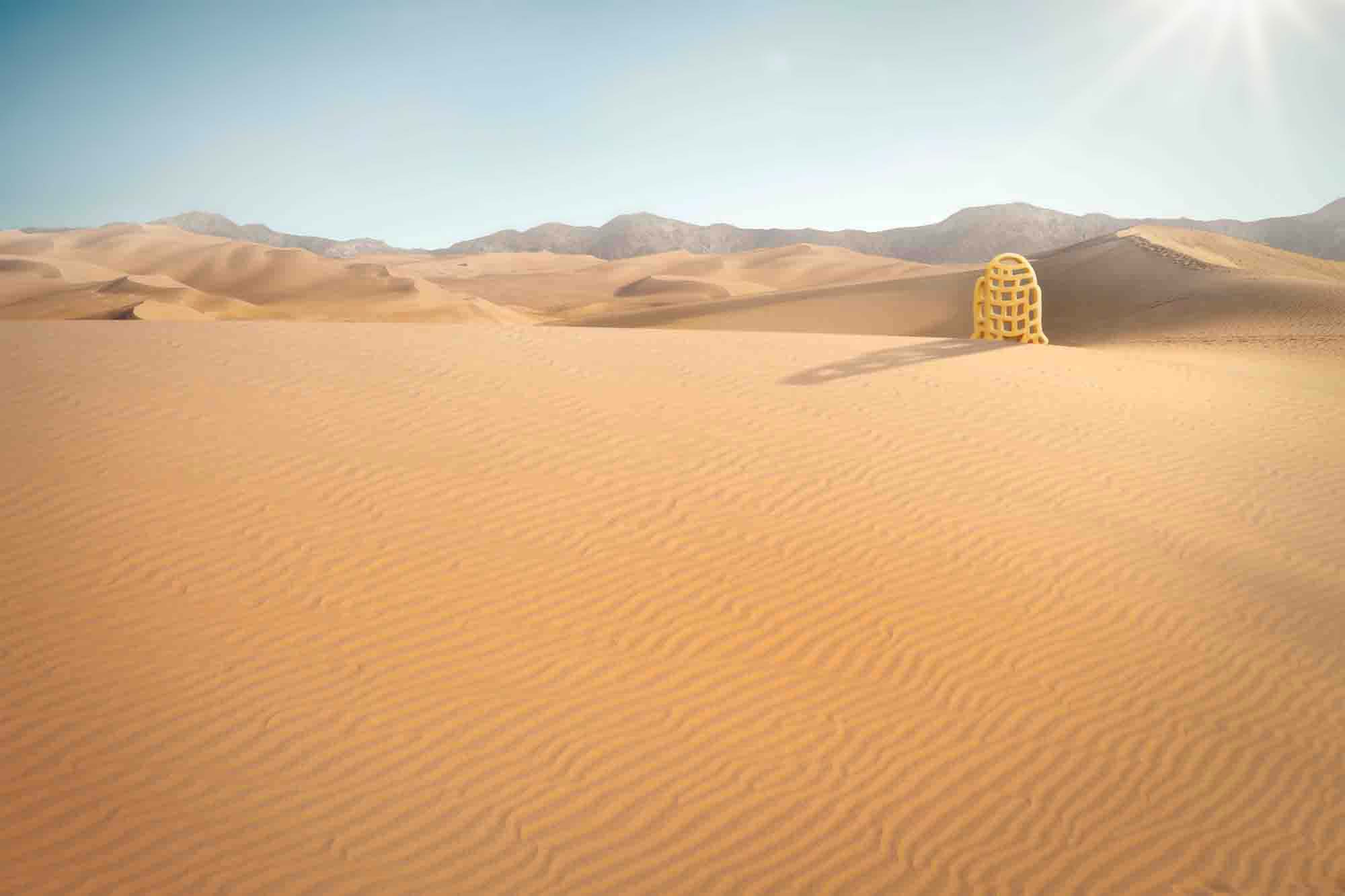 Conceptual advertising image for Kraft Mac & Cheese featuring a Star Wars–inspired noodle in a desert